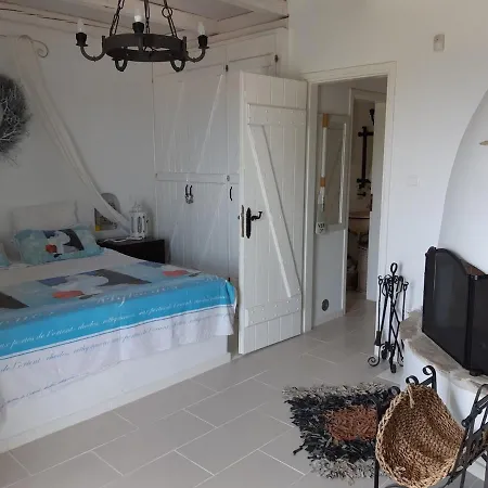 Mykonos Villa Agioi Theodoroi (Corinthia)