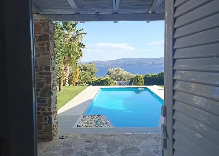 Mykonos Agioi Theodoroi (Corinthia)