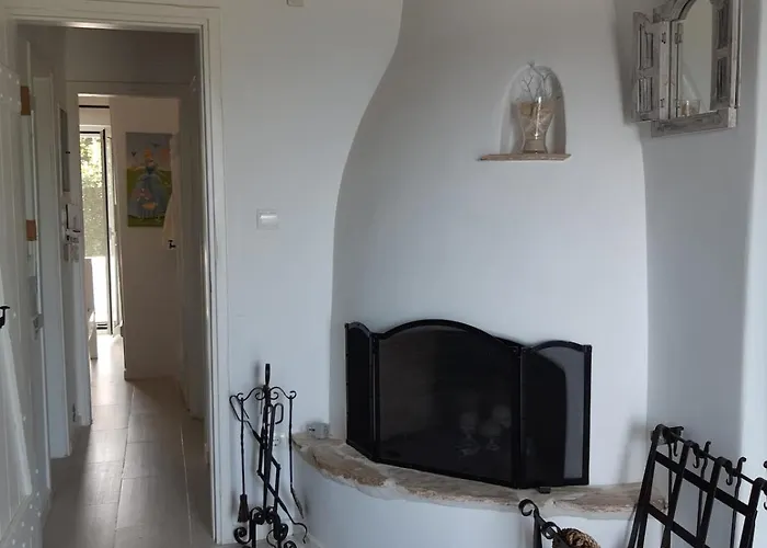 Mykonos * Agioi Theodoroi (Corinthia)