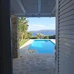 Mykonos Agioi Theodoroi (Corinthia)