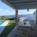 Mykonos Villa Agioi Theodoroi (Corinthia)